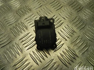 Ford 3M5H-19E616-AA / 3M5H19E616AA FOCUS II (DA_, HCP) 2007 Moteur de réglage pour volet de régulation