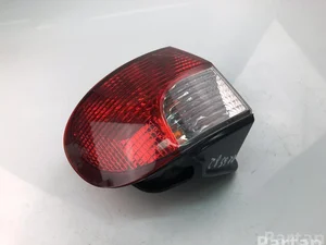 Hyundai H-1 / STAREX 2004 Feu arrière