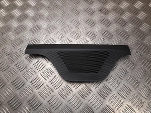 Ford USA LJ8B-R046A26-CDW, LJ8B-R046A26-C / LJ8BR046A26CDW, LJ8BR046A26C Mustang Mach-E 2023 Grille de haut-parleur