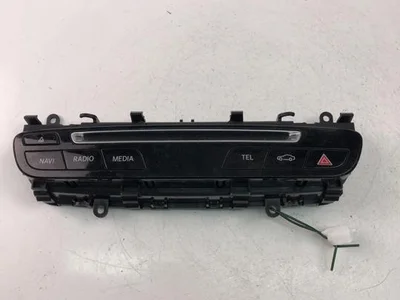 Mercedes-Benz A2059054601 C-CLASS (W205) 2017 Commutateur multiple - Image 1