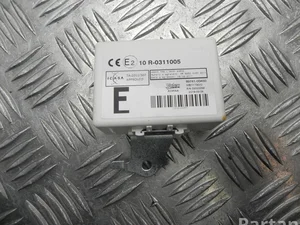 Toyota 89741-0D460 / 897410D460 YARIS (_P13_) 2020 Unité de commande pour porte Left Front