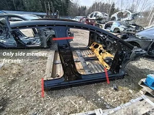 Mercedes-Benz EQE V295 2023 Порог справа