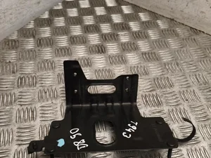 Gebrauchtes Original BAIC T00003997 X75 2025 Motorhalter