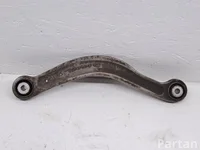 Mercedes-Benz A20407FI7 KLASA C (W205) 2016 Tył Wahacz poprzeczny góra prawa strona