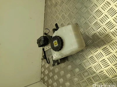 Toyota 47210-47100 / 4721047100 PRIUS (_W5_) 2017 Maître-cylindre de frein - Image 1