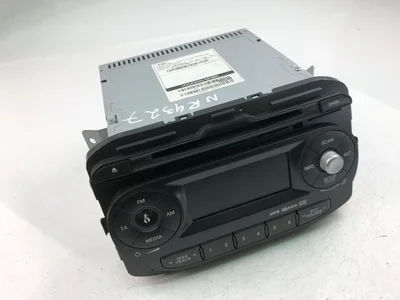 Kia 961701Y201MB2 PICANTO (TA) 2013 Radio / lecteur CD - Image 1