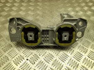 Mercedes-Benz A 297 830 67 02 / A2978306702 EQE V295 2022 Support moteur