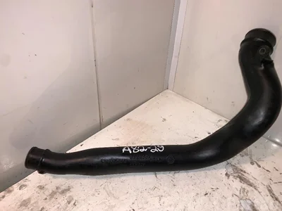 Volvo 8624887 V70 II (SW) 2004 Tuyau de radiateur - Image 1