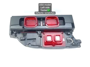 Land Rover L8B2-13405-A, L8B2-13405-B, L8B2-13405-C, L8B2-13405-D / L8B213405A, L8B213405B, L8B213405C, L8B213405D Defender Station Wagon (L663) 2022 Lampy tylne z lewej USA