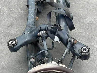 BMW 33318831017, 33318837910 3 (G20) 2019 poutre d'essieu arrière - Image 1