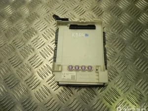 Lexus 82730-48Z50 / 8273048Z50 RX (_L2_) 2017 Boîte à fusibles