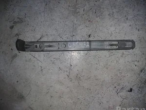 Volvo 8637182 XC90 I 2003 Support / montage