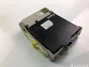 Toyota 82730-47450-A / 8273047450A PRIUS (_W3_) 2013 Caja de fusibles