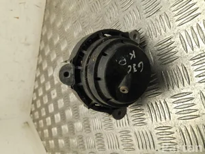 BMW 6860511 5 (G30) 2017 Variklio tvirtinimas