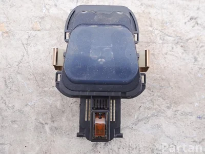 Mercedes-Benz A2059006615 C-CLASS (W205) 2016 Lietaus jutiklis - Paveiksliukas 1