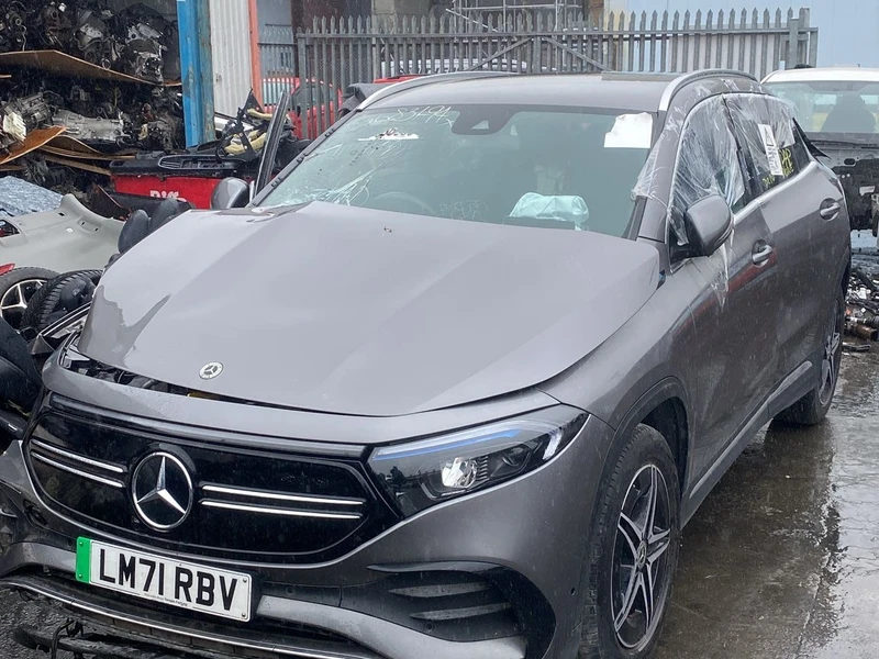 K056 MB EQA350 - Photo 1