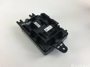 BMW 9337880 3 (F30, F80) 2011 Caja de fusibles