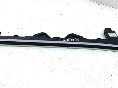 Peugeot 98309970XU 208 II (P21) 2021 Support pour la garniture - Image 1