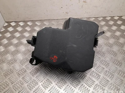 Hyundai 919A5-BE003, 91200-HF420 / 919A5BE003, 91200HF420 Kona II 2024 Boîte à fusibles - Image 1