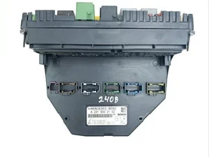 Mercedes-Benz A2319002102, A2129017804, A2129020706, A2319022601 SL (R231) 2013 Boîte à fusibles