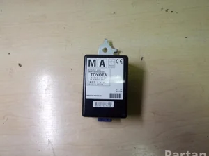 Toyota 89740-02100 / 8974002100 AURIS (_E18_) 2013 Unité de commande pour porte Right Rear Left Rear Left Front Right Front