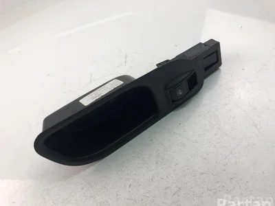 Fiat 7356646320E TIPO Hatchback (357_) 2019 Bouton de lève-vitre - Image 1