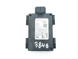 Land Rover L8B2-14F152-BM / L8B214F152BM Defender Station Wagon (L663) 2022 БУ системы распознавания мёртвых зон