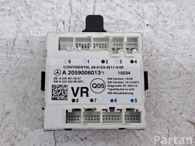 Mercedes-Benz A2059006013 C-CLASS (W205) 2015 Valdymo blokas durų dešinė priekis - Paveiksliukas 1