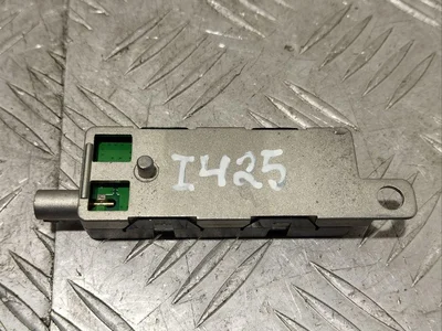 Maserati 670106193 LEVANTE 2019 Amplificateur d'antenne - Image 1