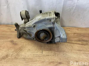 Mercedes-Benz A2053510006 ; A2053510005 / A2053510006, A2053510005 KLASA C T-Model (S205) 2015 Tylni mechanizm różnicowy