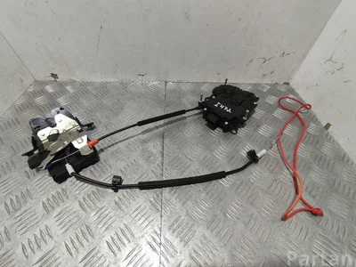 Maserati 6701065090, 06701090450 LEVANTE 2019 Serrure - Image 1