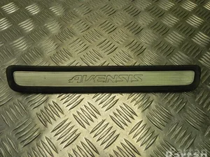 Toyota 67915-05030 / 6791505030 AVENSIS Estate (_T27_) 2010 Garniture de seuil 