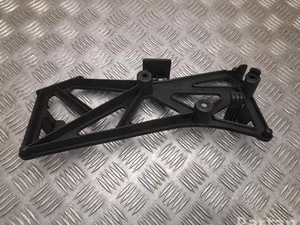 Tesla 1077423-00-B / 107742300B MODEL X 2019 Cadre