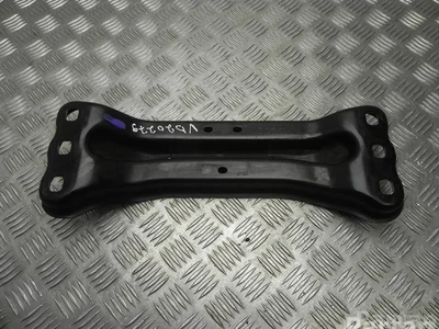 Mercedes-Benz A 205 242 09 01 / A2052420901 C-CLASS T-Model (S205) 2017 Support - Image 1