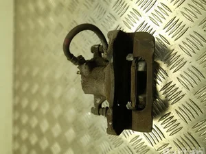 Toyota ADVICSL PRIUS PLUS (_W4_) 2015 Étrier de frein