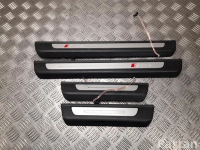 Audi 4M0 947 405 B, 4M0 947 406 B, 4M0 947 418, 4M0 947 417 / 4M0947405B, 4M0947406B, 4M0947418, 4M0947417 Q7 (4M) 2019 Door Sill Trim Kit - Image 1