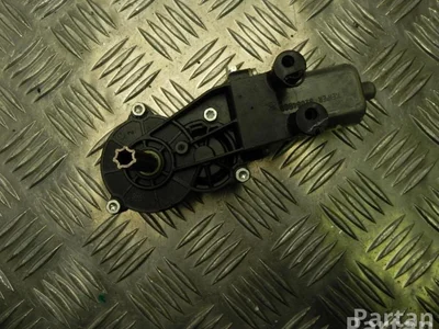 Jeep 82064809-4 / 820648094 GRAND CHEROKEE III (WH, WK) 2006 Moteur électrique - Image 1