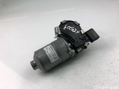Nissan 0390243237 PULSAR Hatchback (C13) 2013 Moteur d'essuie-glace - Image 1