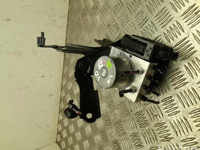 Toyota 44540-0DB00 / 445400DB00 Yaris Cross XP210 2025 Unité de commande hydraulique ABS - Image 1