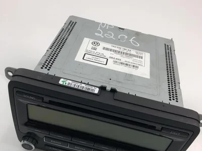 Volkswagen 1K0035186AA GOLF V (1K1) 2008 Radio / lecteur CD - Image 1