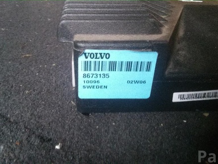VOLVO 8673135 S60 I 2003 Audio Amplifier