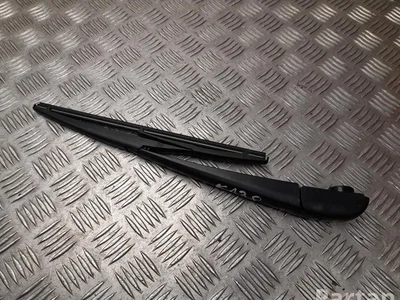 Toyota 0696-M1 / 0696M1 Yaris Cross XP210 2022 Bras d'essuie-glace - Image 1