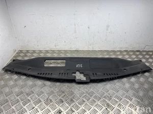 Toyota 53295-33130 / 5329533130 Camry XV70 2020 Embellecedor del radiador