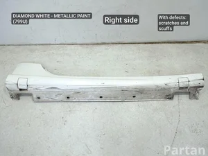 Mercedes-Benz A2316900440 SL (R231) 2013 Cubierta del lateral right side