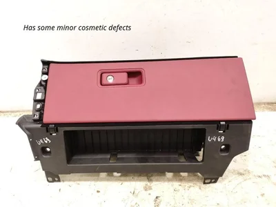 Porsche 9J1857095H, 9J1857095HOG6 Taycan 2021 Boîte à gants - Image 1