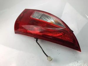 Mazda 220-61908 / 22061908 PREMACY (CP) 2004 Feu arrière