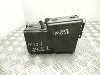 Ford F1FT 14K733 BJA / F1FT14K733BJA FOCUS III Box Body / Hatchback 2017 Boîte à fusibles