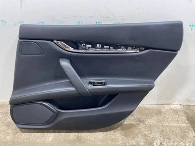 Maserati 06700128120 QUATTROPORTE VI 2014 Panneau de garniture de porte - Image 1