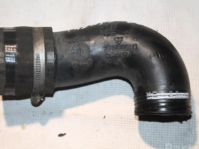 Volvo 31338572 XC60 2012 Tuyau de radiateur - Image 1