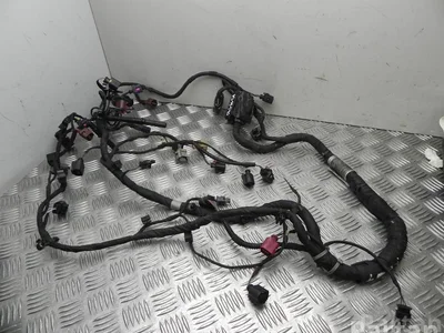 Audi 04L 971 595 BE / 04L971595BE A4 Avant (8W5, B9) 2016 Fils du compartiment moteur - Image 1